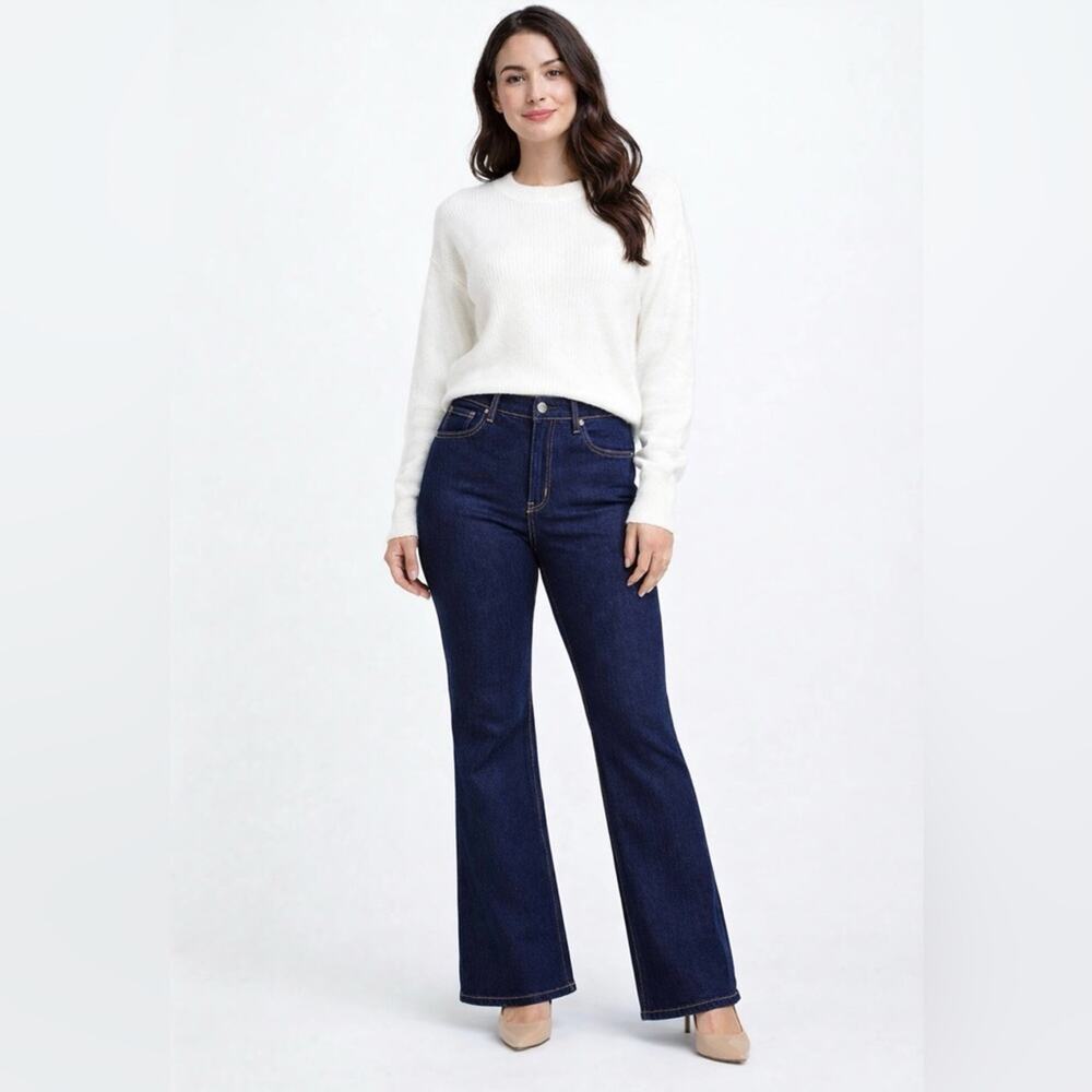 NWT Levi’s 726 High Rise Flare Jeans Women’s 31x30 Dark Wash Stretch